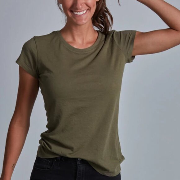 Women's Onno Short Sleeve Bamboo T-Shirt Cypress Green - Picture 1 of 3